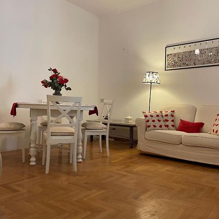 Elegant Apt-Typical Roman Palazzina Pz Alessandria Buitenkant foto