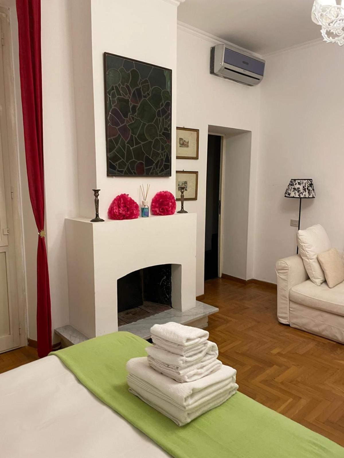 Elegant Apt-Typical Roman Palazzina Pz Alessandria Buitenkant foto